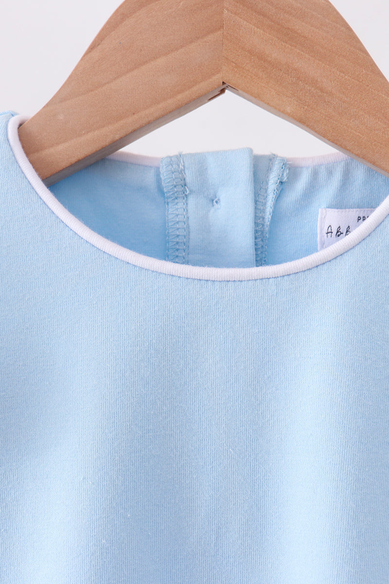 Mint kids flutter sleeve top with white-piped round neckline, neckline close-up